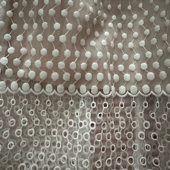 Gianna Bini Elegant Cream Lace Skirt - Picture 2 of 7